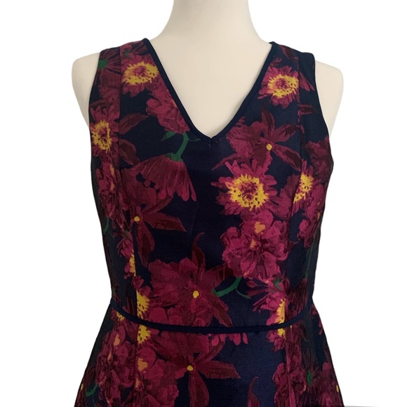 Julia Jordan A-line Sleeveless Dress - Picture 4 of 8